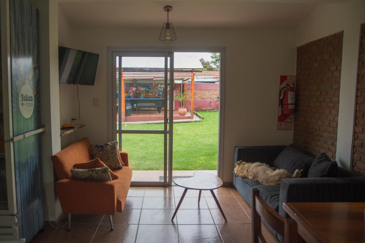 Feliza Hostal *